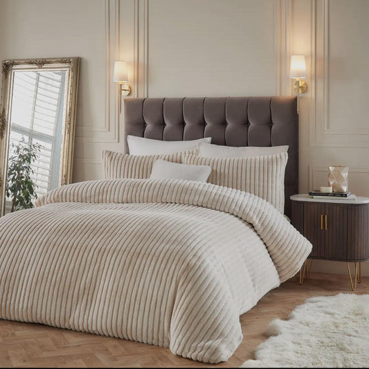 Parure Alpine Beige – Ensemble de housse de couette en fausse fourrure - Marfinio